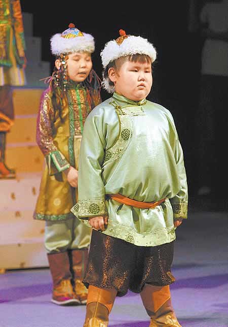 五彩呼倫貝爾臺(tái)灣演出吸引大小S(附圖)